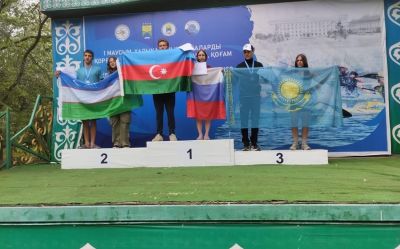 Azərbaycan avarçəkənləri Qazaxıstanda 8 medal qazanıblar