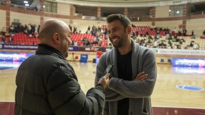 Mutu basketbol çempionatında: