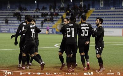 “Səbail” 4 futbolçusu ilə vidalaşdı