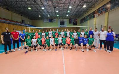 Özbəkistanın millisi Bakıya gəlib