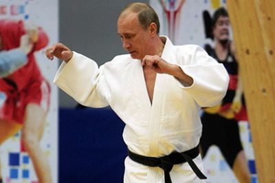 Putinə karate üzrə 8-ci dan verildi