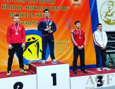 Rəsul Çunayev Bolqarıstanda qızıl medal qazandı