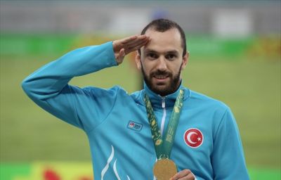 Azərbaycanlı idmançı Türkiyəyə daha bir qızıl medal qazandırdı